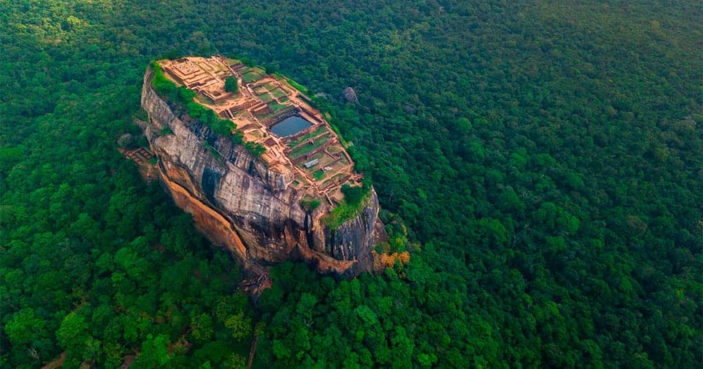 Sigiriya — Ancient rock fortress & heritage